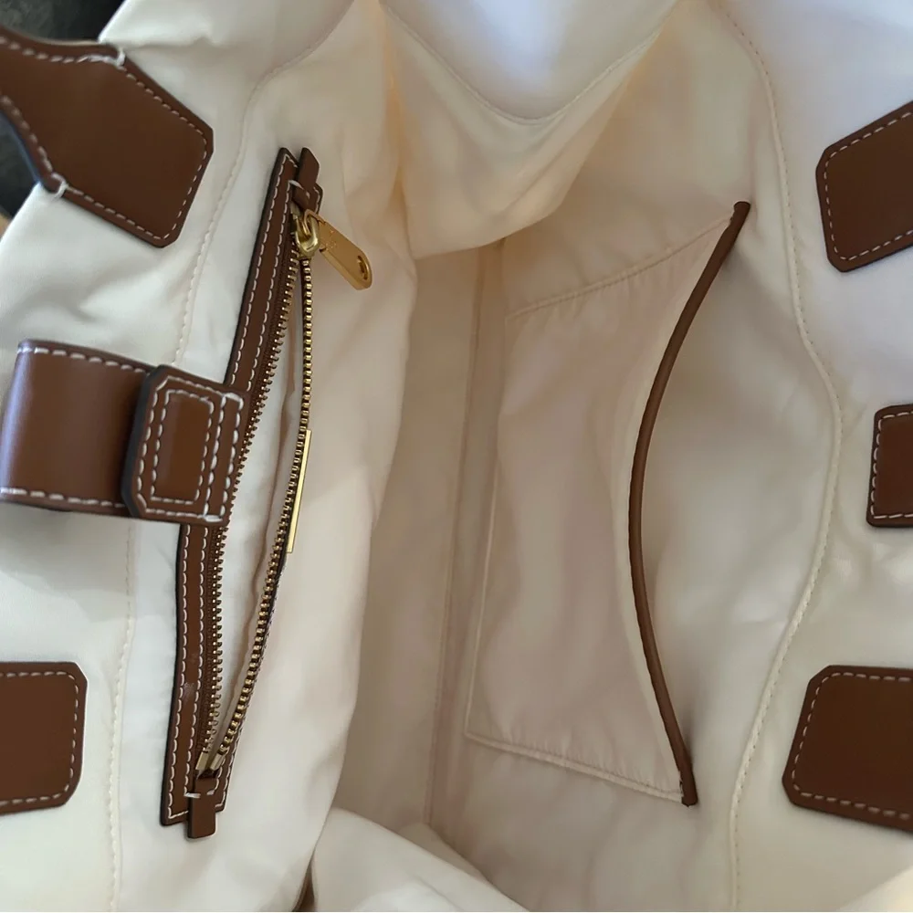 Tory Burch White and Brown Tote with Green Detailing - Picture 4 of 4